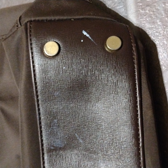 Tutilo large multi pocket tote with secure tablet of small labtop slot. - Picture 5 of 11